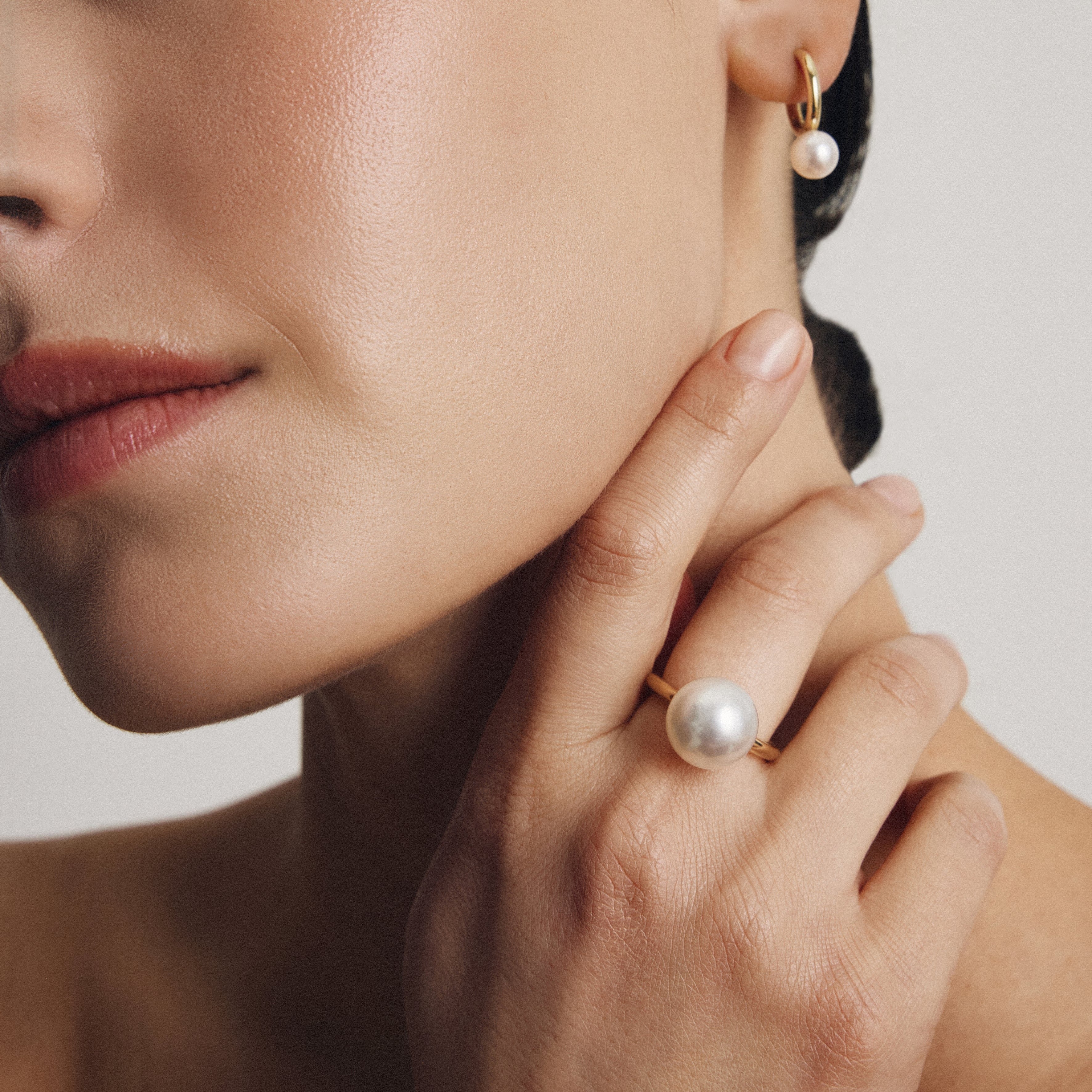 LA PEARL RING / WHITE