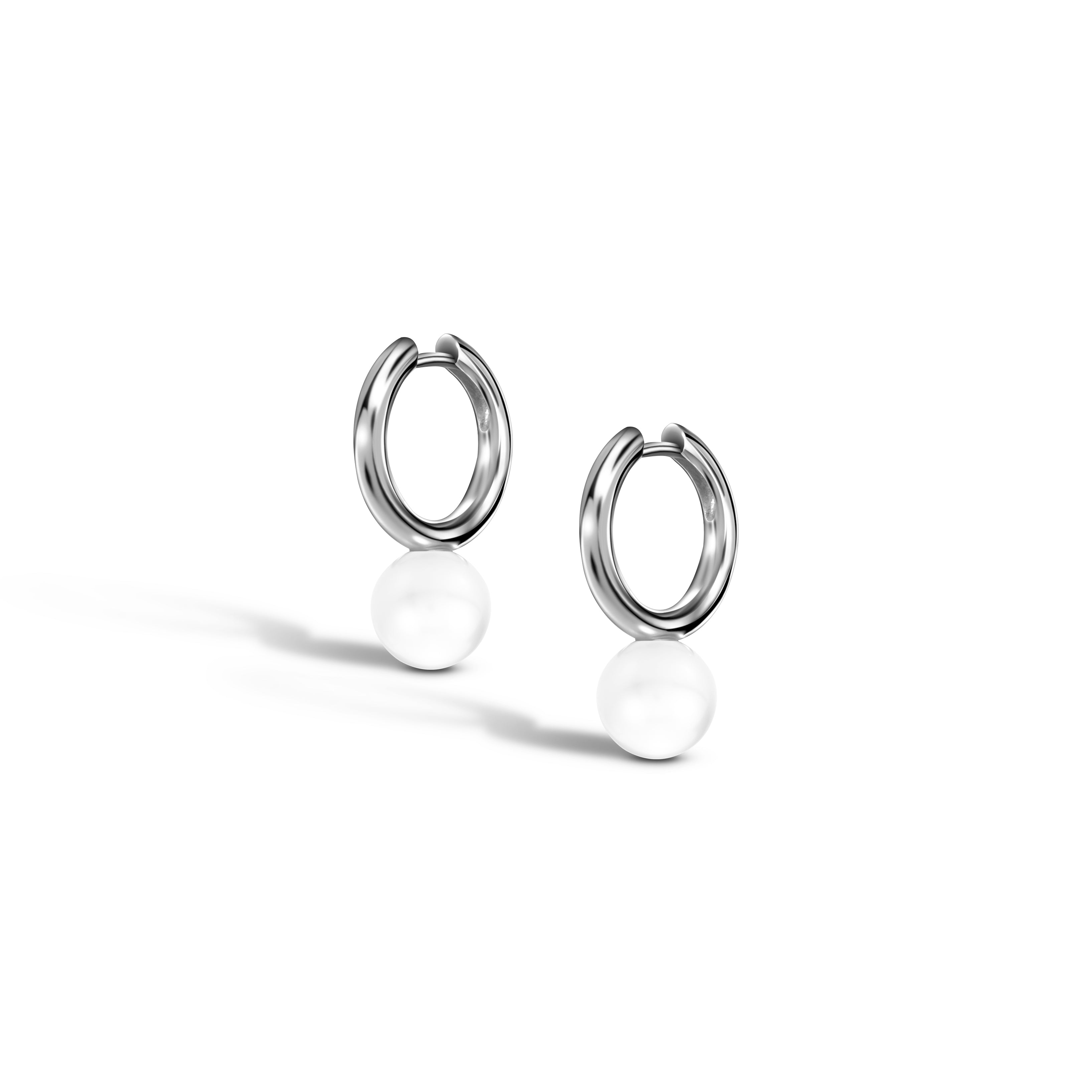 LA PEARL HOOP EARRINGS / WHITE